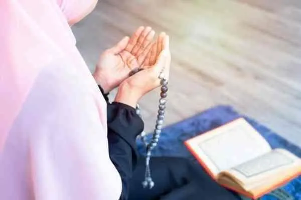 Ramazan ayının səkkizinci günü duasında yetimlərə yaxşılıq