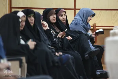 محفل انس با قرآن با حضور استاندار و فعالین قرآنی در قزوین