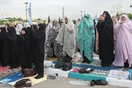 نماز عید سعید فطر در حرم حضرت عبدالعظیم(ع)