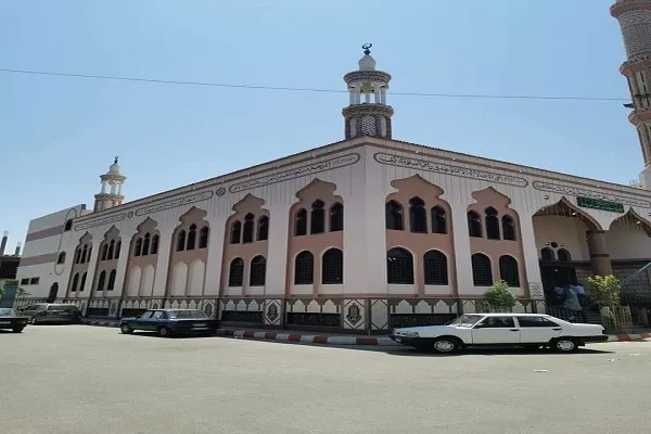 Mısırlı ünlü bir kârinin evi camiye çeviriliyor