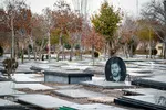 پاییز در قبرستان قدیمی زنجان