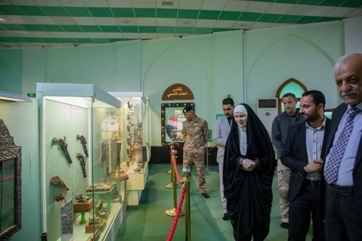 Balozi wa Ufini aelezea Tajiriba yake ya kuvaa Hijabu katika Haram ya Imam Hussein (AS)