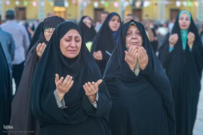 قرائت دعای توسل جهت سلامتی رئیس جمهور در حرم حضرت شاهچراغ (ع)