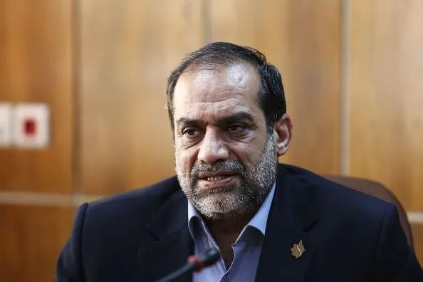 بیکاری یک ساله نیروهای 2500 دفتر زیارتی / دولت حداقل مالیات‌ نگیرد