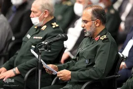 رهبر انقلاب اسلامی در دیدار دست‌اندرکاران برگزاری کنگره شهدای قم