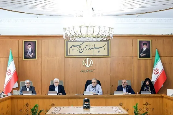 حقوق و پاداش براساس بررسی دقیق عملکرد پرداخت شود