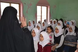 Erste Runde des religiösen Wettbewerbs für Schülerinnen im Irak abgehalten