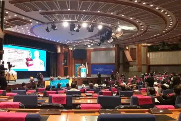 مبدأ تحول جوامع بیش از علم در تفکر ریشه دارد