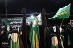 حضرت زینب (ع) در حال دعا برای برادرش