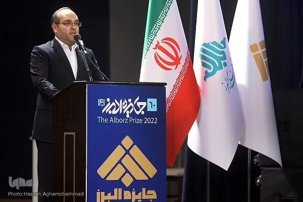 تجلیل از 60 دانش‌آموز نخبه کشور در شصتمین سال جایزه البرز