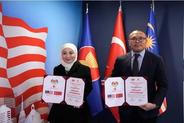 Malaziyalı İslam Geyim Şirkətinin Türkiyədə İnvestisiya Etməsi