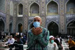 جزءخوانی قرآن کریم در حرم مطهر امام رضا(ع)
