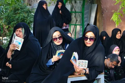 مراسم دعای عرفه در گلستان شهدای اصفهان