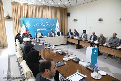 نشست شورای فرهنگ استان همدان با حضور دبیر شورای‌ عالی انقلاب فرهنگی