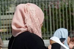 EU : la discrimination contre les musulmanes voilées dans l'accès au travail