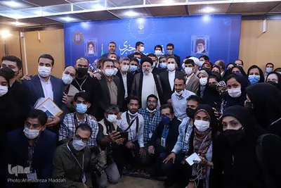 جلسه شورای اداری و نشست خبری رئیس جمهور در شیراز‎‎