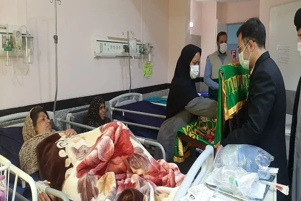 حضور خادمان رضوی در بیمارستان پیامبر اعظم(ص) قشم
