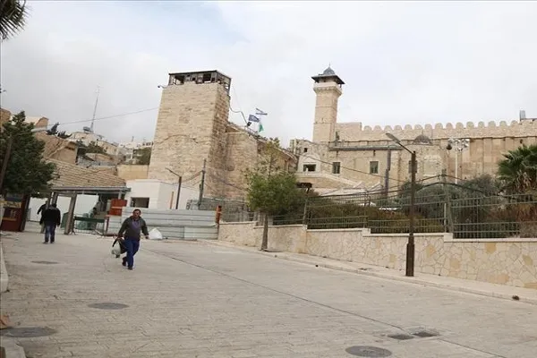 İsrail Harem-i İbrahim Camisinde 294 defa ezanı yasakladı