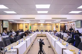 نشست هم‌اندیشی ناشران و نویسندگان انقلاب