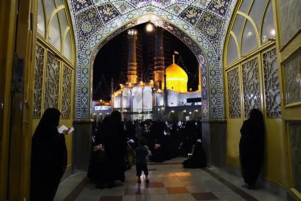 سی شب مناجات در حرم بانوی کرامت
