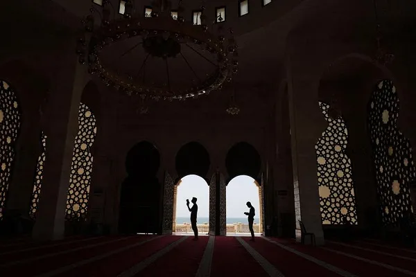 تکاپوی مسلمانان جهان در روزهای پایانی رمضان + عکس