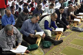 ترتیل خوانی قرآن کریم در نماز جمعه تهران