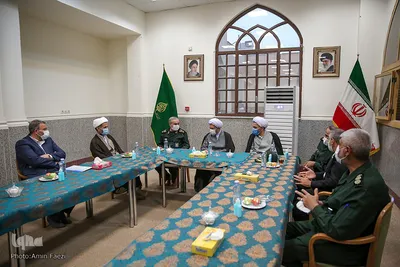 دیدار سردار دریادار علی فدوی جانشین فرمانده کل سپاه با آیت‌الله دژکام تولیت آستان مقدس حضرت شاهچراغ(ع)