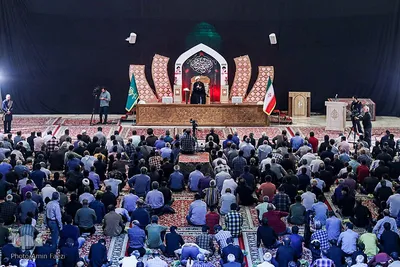 مراسم سوگواری شب شهادت امام صادق(ع) در حرم شاهچراغ