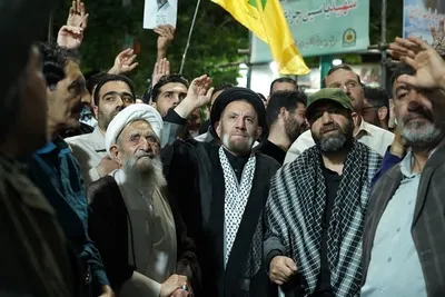 موج ۱۰۰؛ حضور باشکوه رزمندگان خیابان در حمایت از رزمندگان میدان