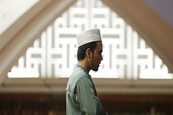 Singapur'da koronavirüs alarmı: Tüm camiler kapatılacak