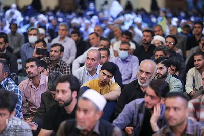 مراسم سوگواری شب شهادت امام صادق(ع) در حرم شاهچراغ