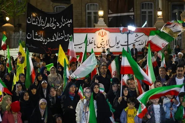 پنجاه‌وهفتمین شب حماسه حضور مردم تبریز در میدان