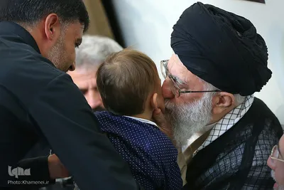 دیدار خانواده شهید محسن حججی با رهبر انقلاب