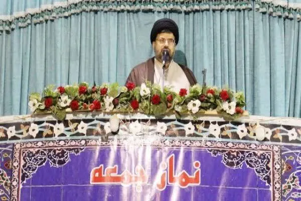 توجه مسئولان به حل مشکلات کارگران و کارفرمایان