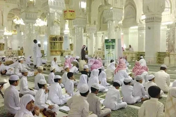 Mescid-i Haram’da Ramazan Kur’an toplantıları yoğun ilgi görüyor