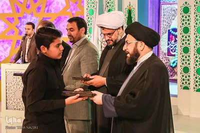 آئین تجلیل از منتخبین مسابقات قرآن آموزش‌و‌پرورش – اراک/عکاس:طاها نظیری