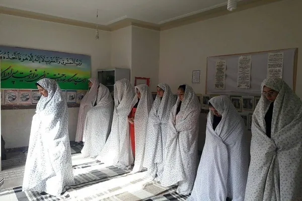 جشنواره «نماز در آیینه هنر» در مدارس استثنایی کردستان برگزار می شود