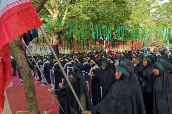 تشييع رمزي لقائد الثورة الشهيد بمشاركة واسعة في نيجيريا + صور و فيديو