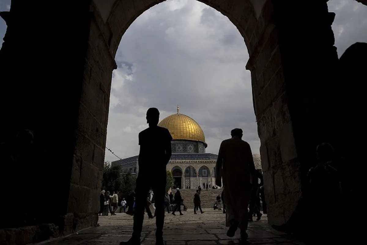 Palestinians Attacked, Beaten, Blocked Entry into Al-Aqsa Mosque  