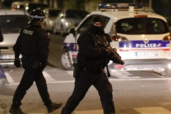 Paris'teki sonik patlama korku yarattı