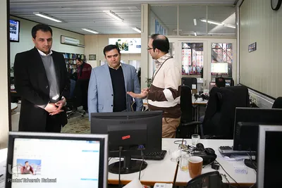 بازدید معاون فرهنگی دبیرخانه شورای عالی مناطق آزاد از سازمان قرآنی دانشگاهیان کشور