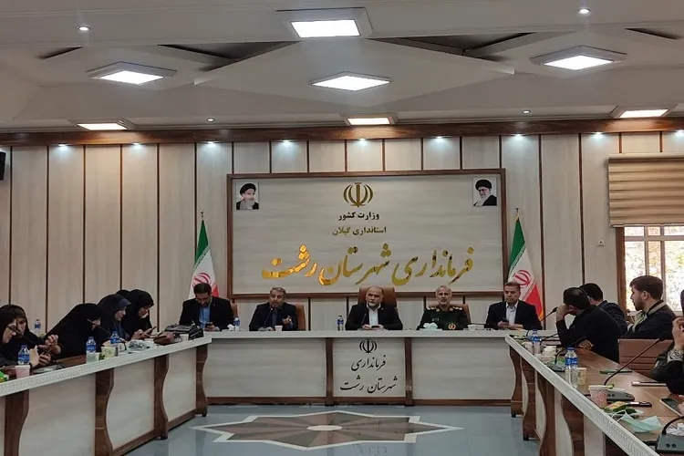 اصحاب رسانه رزمندگان عرصه جهاد تبیین هستند
