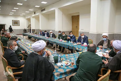 دیدار سردار دریادار علی فدوی جانشین فرمانده کل سپاه با آیت‌الله دژکام تولیت آستان مقدس حضرت شاهچراغ(ع)