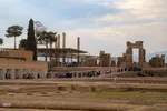 تخت جمشید میزبان مهمانان نورورزی