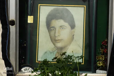 مادرانه هایی عاشقانه بر مزار تک فرزند شهیدم