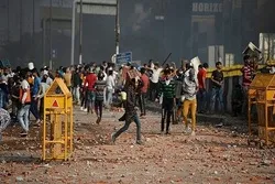 په هندکې د ښاریزتوب د نوي قانون د مخالفانو او موافقانو مرګوني نښته