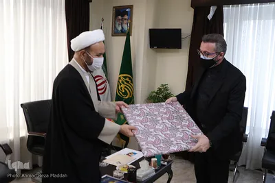 دیدار رئیس جهاد دانشگاهی فارس با تولیت شاهچراغ(ع)‎‎