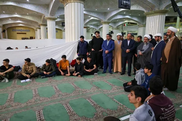 مراسم معنوی اعتکاف دانش آموزی در مصلی تبریز