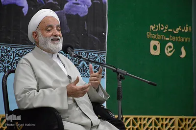 تجدید بیعت طلاب با صاحب الزمان(عج) در مسجد جمکران