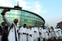 Indiano na Hajj na mga Peregrino Umalis para sa Medina